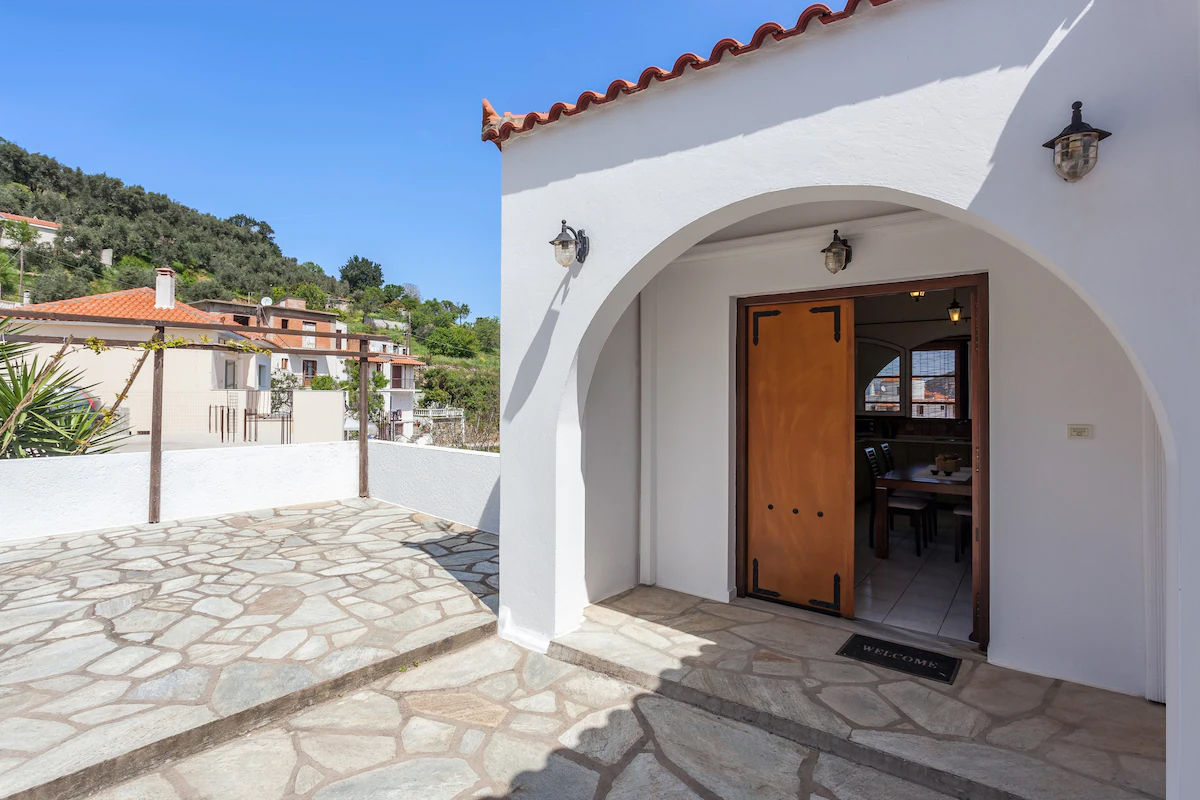 Aquamarine Apartment on Skopelos island