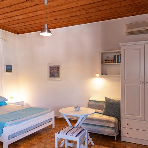 Bedroom area Lookout Studio in Skopelos town
